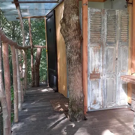 La De L'oiseau Bed & Breakfast 3*