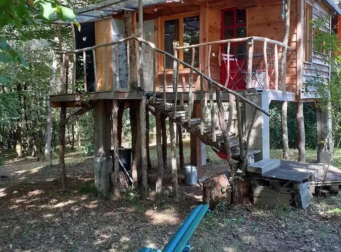 Bed & Breakfast La De L'oiseau 3*