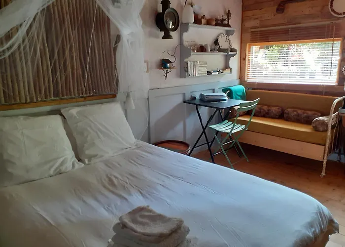 فندق مبيت وإفطار La De L'oiseau 3*